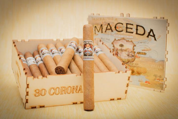 Wholesale Corona Sweet Lips