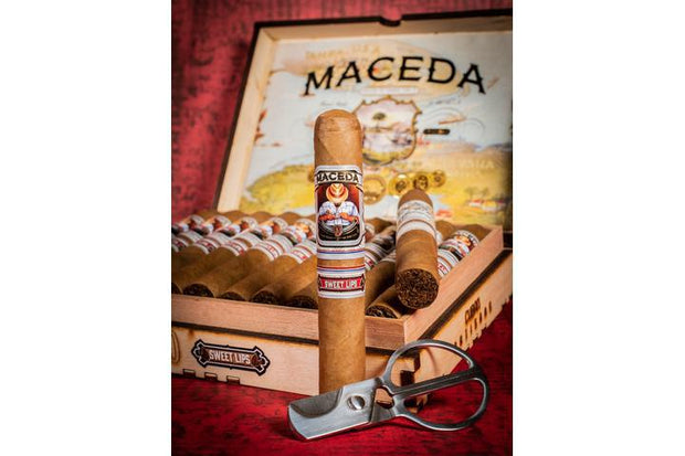 Wholesale Robusto Sweet Lips